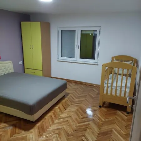 Z A M A K 尼什矿泉村